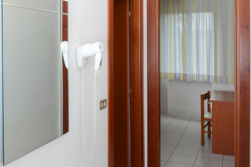 Hotel 3 stelle camere family Tagliata Cervia